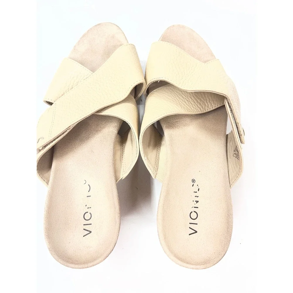 Vionic Leticia Cream Beige Pebbled Leather Cross Strap Wedge Sandals Womens 8